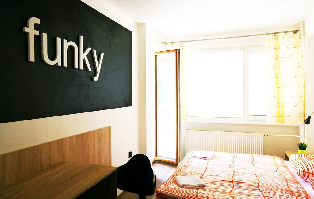 Hostel Bratislava By Freddie ห้อง รูปภาพ